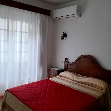Residencial Das Trinas 2 Guimarães Exteriör bild