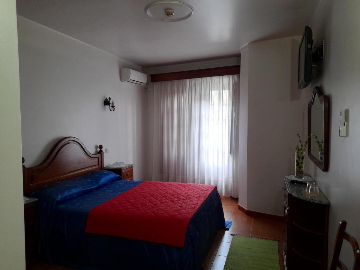 Residencial Das Trinas 2 Guimarães Exteriör bild