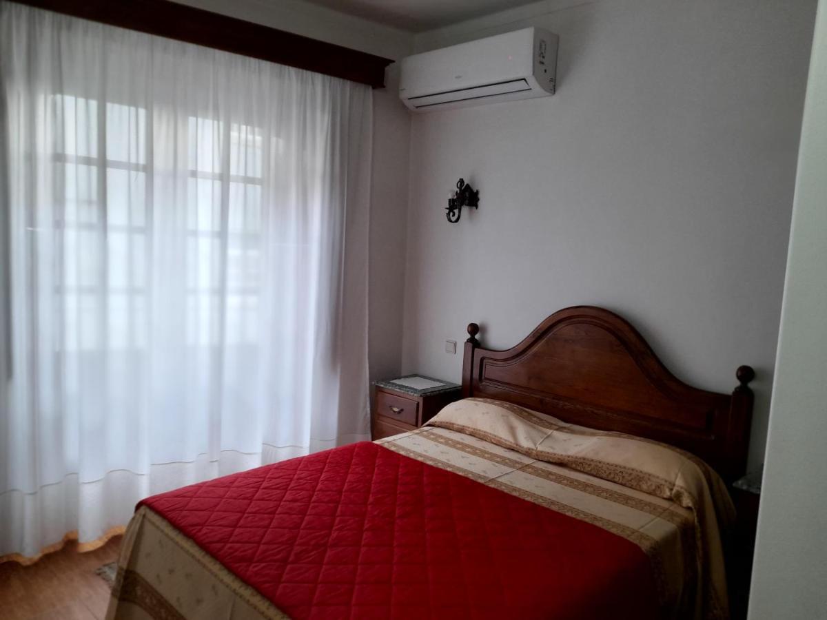 Residencial Das Trinas 2 Guimarães Exteriör bild